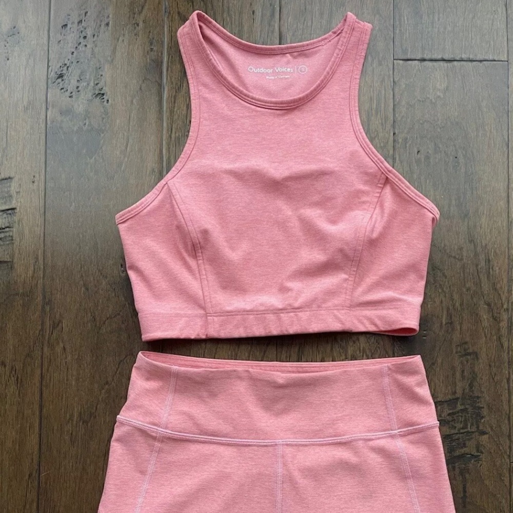 Outdoor Voices set NWOT bike shorts and crop top, size small